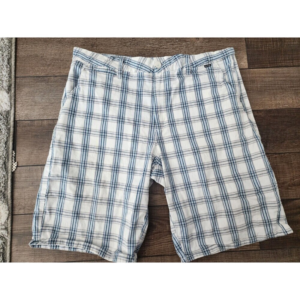 Buckle Hurley Shorts Mens 38 White Gray Blues Plaid Check Belt Loops Flat Front
